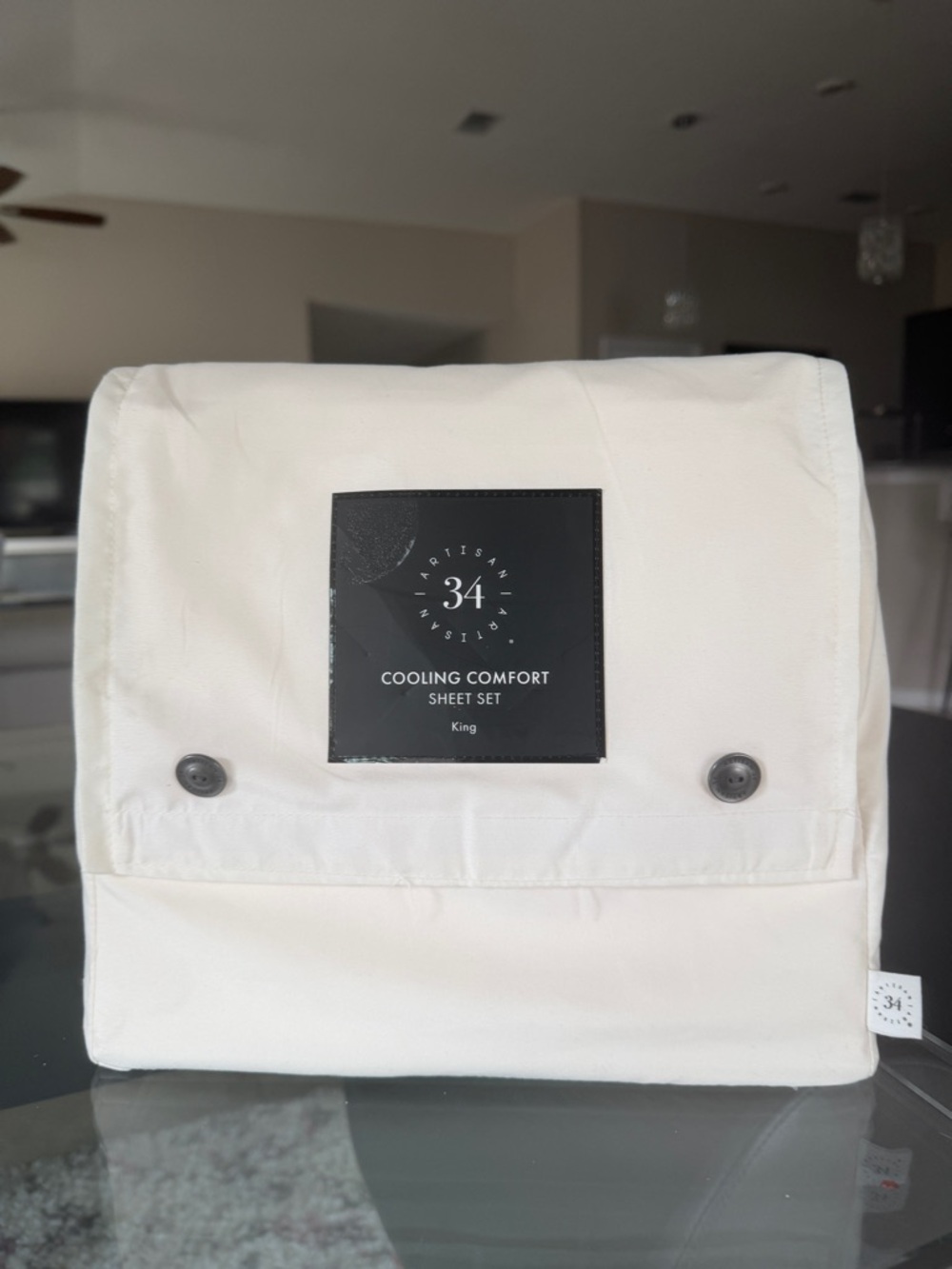 Artisan Cooling Comfort King  
ONE FLAT SHEET 
TWO PILLOWCASES 
 White